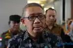 Gubernur-Kalimantan-Barat-Sutarmidji-saat-diwawancarai-setelah.jpg
