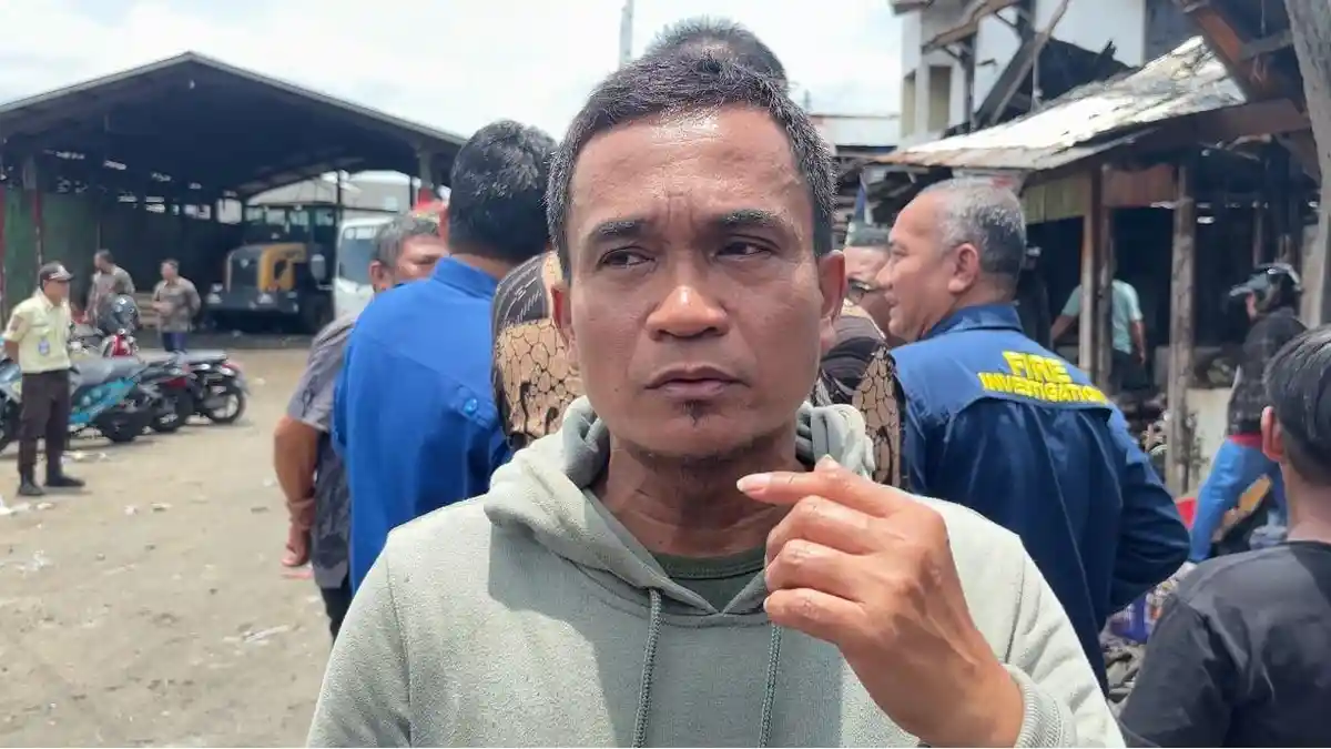 Pedagang Pasar Segiri Samarinda Minta Andi Harun Bangunkan Atap Darurat agar Bisa Jualan