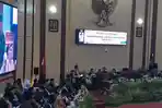 Wali-Kota-Bobby-Nasution-saat-memaparkan-beberapa-permasalahan.jpg