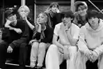 ariana-grande-foto-bersama-bts.jpg