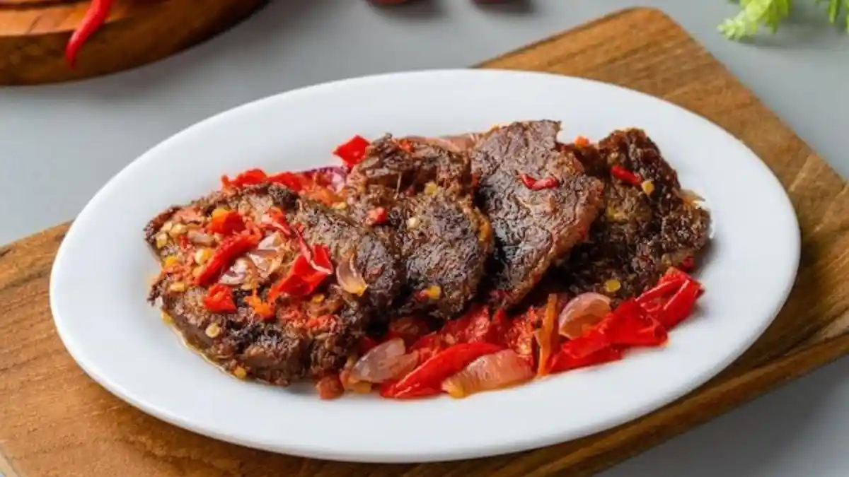 Resep Dendeng Balado Khas Minang yang Gurih, Pedas, dan Nagih