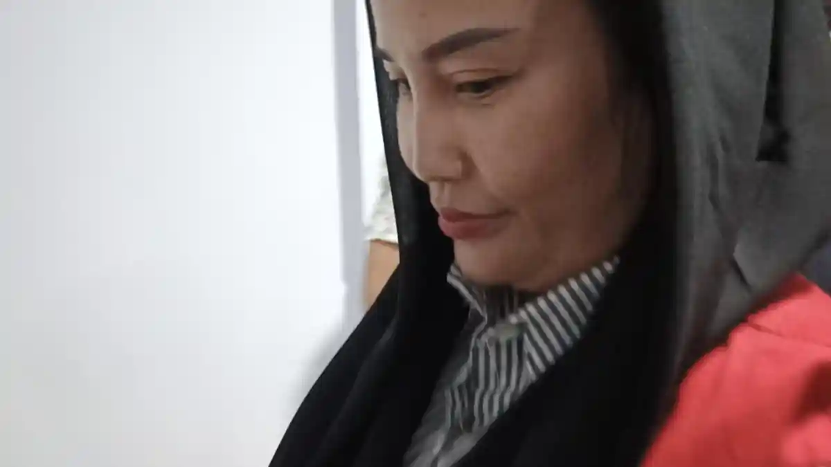 Nurhalisa Abdullah Bungkam Kala Dicecar Pertanyaan soal Kasus Kosmetik Ilegal di Kota Gorontalo