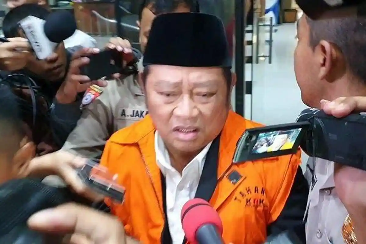 Tampak Bingung, Bupati Sidoarjo Saiful Ngaku Belum Hitung Uang, Bilang Tak Salah Tapi Minta Maaf