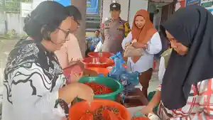 n-penyuluhan-saat-kegiatan-Operasi-Pasar-Murah-yang-digelar.jpg