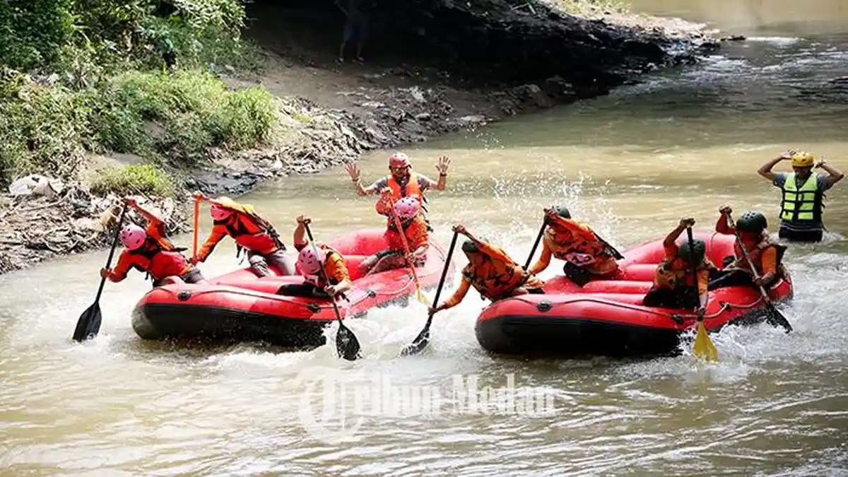 Berita Foto: 114 Atlet Arung Jeram Saling Memacu Kecepatan pada PORKOT XIII Medan 2023 - 22082023_ARUNG-JERAM-PORKOT-MEDAN_ABDAN-SYAKURO-1.jpg