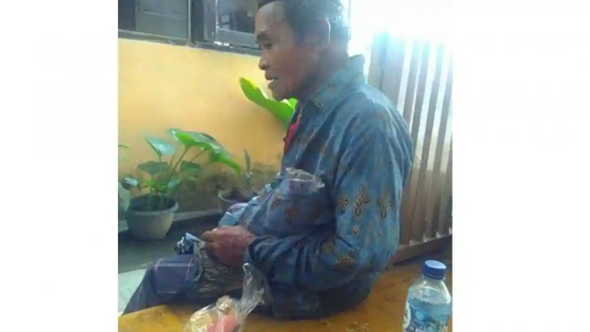 Kisah Amir, Berjalan Kaki Hadiri 'Ribuan' Pengajian Meski Kakinya Cacat, Doanya Cuma Ini