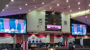 Ketua-DPRD-Sulsel-Cicu-pimpin-0000.jpg