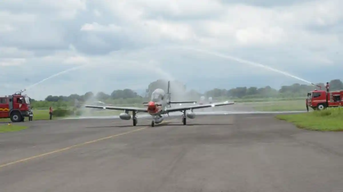 TNI AU Sekarang Punya Empat Pesawat Super Tucano Baru