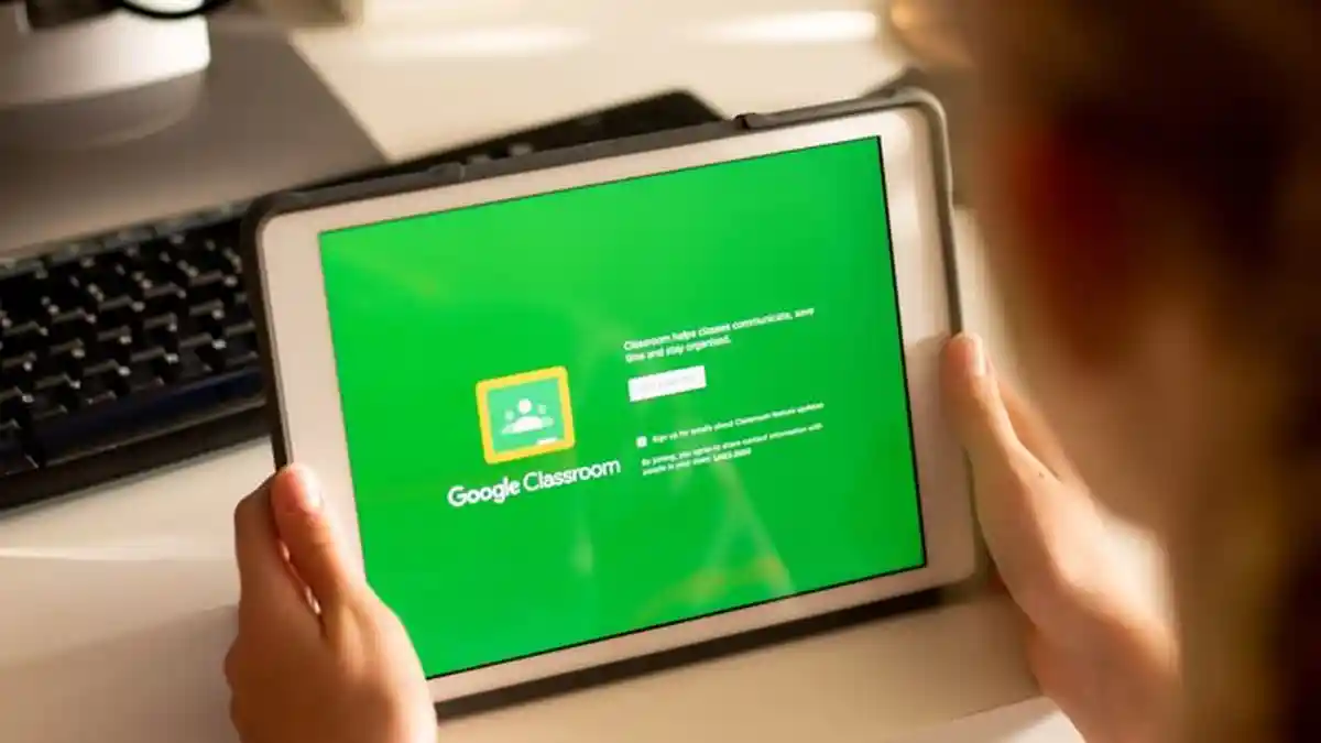 Ini Cara Mudah Keluar dari Google Classroom di PC maupun HP