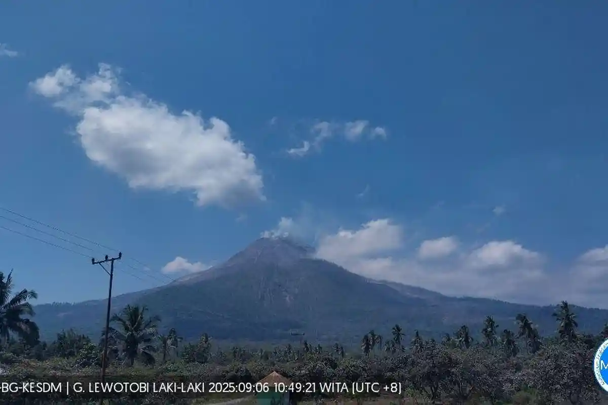 Ada Sumbatan Saluran Magma Gunung Lewotobi, PVMBG: Jarang Terjadi, Biasanya "Open System"