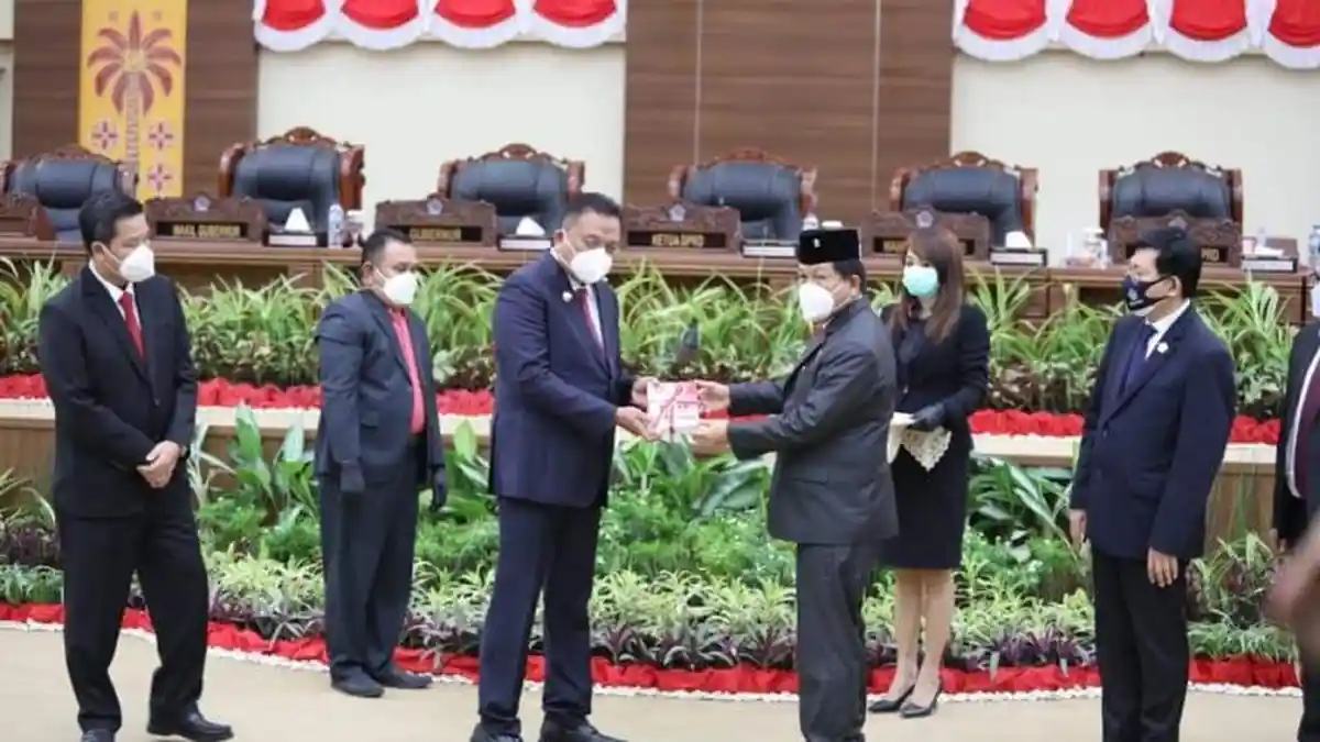 Gubernur Olly Dondokambey Pidato Perdana Usai Dilantik, Optimistis Jalankan Tugas