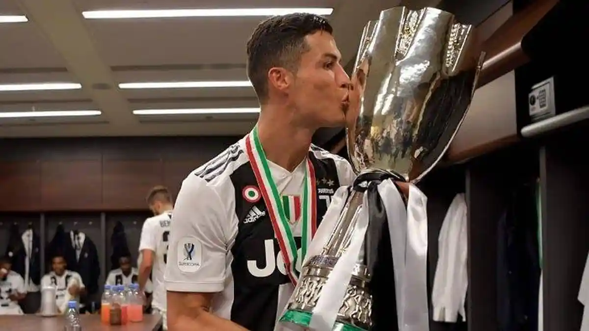 Ronaldo Beli Mobil Mewah Lagi, Bisa Ngebut hingga Kecepatan 340 Kilometer Per Jam