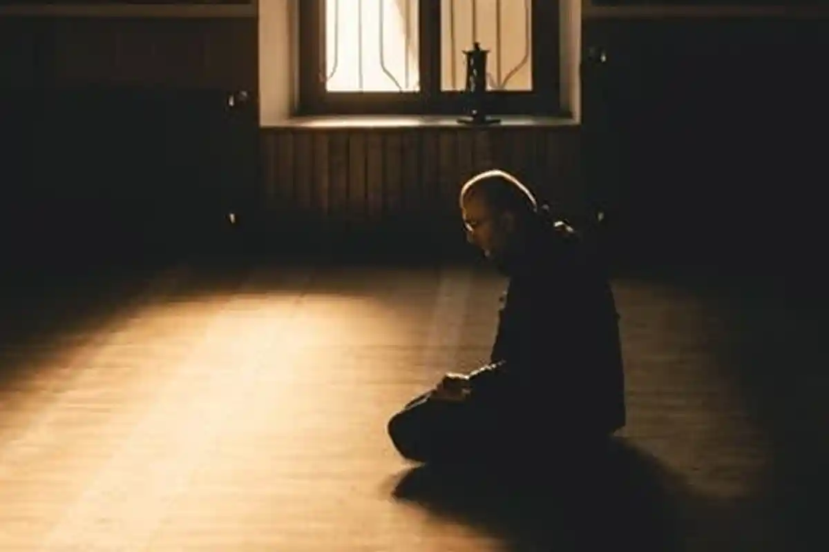 SIMAK! Doa dan Dzikir Setelah Salat Tahajud, Lengkap dengan Tulisan Arab, Latin dan Terjemahannya