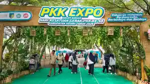 Tim-Penggerak-PKK-Kabupaten-Kediri-menggelar-acara-Expo-PKK.jpg