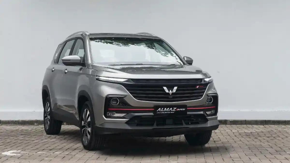 Berlimpah Fitur, Kenali Varian Wuling Almaz RS Andalan di Kelas SUV