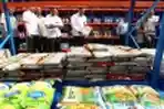 Budi Waseso Tinjau Stok Beras di Gudang Bulog Gedebage