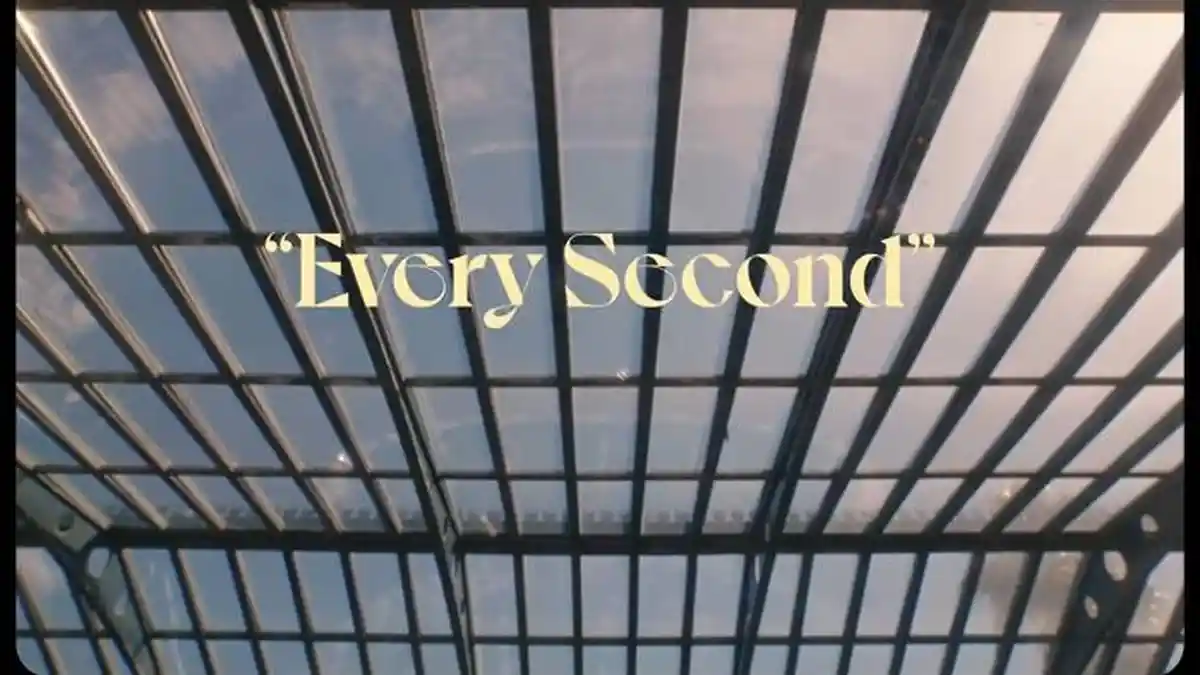 Lirik Lagu dan Chord 'Every Second' Mina Okabe, Viral di TikTok: I Really Like It Here in Your Arms