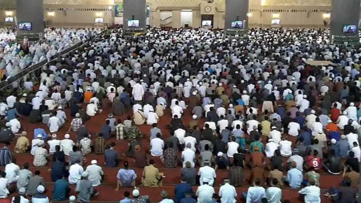 Niat Shalat Tarawih Sendirian di Rumah atau Berjamaah di Masjid, Dilengkapi dengan Salat Witir