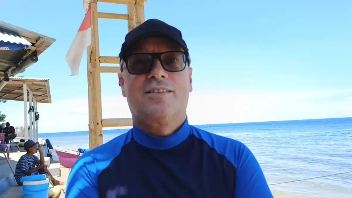 Pria Asal Barcelona Terpukau Keindahan Wisata Hiu Paus Botubarani Gorontalo