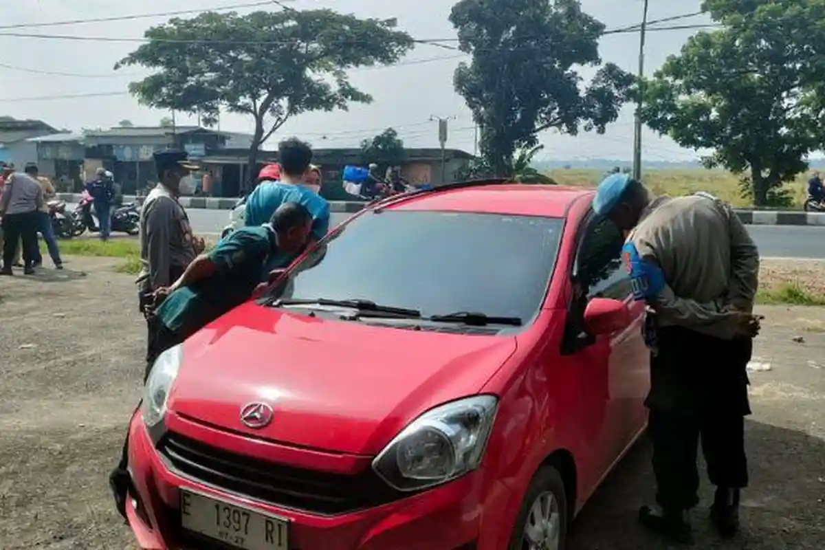 Bikin Merinding! Kondisi di Dalam Mobil Tempat Penemuan Mayat Perempuan yang Dibakar di Subang