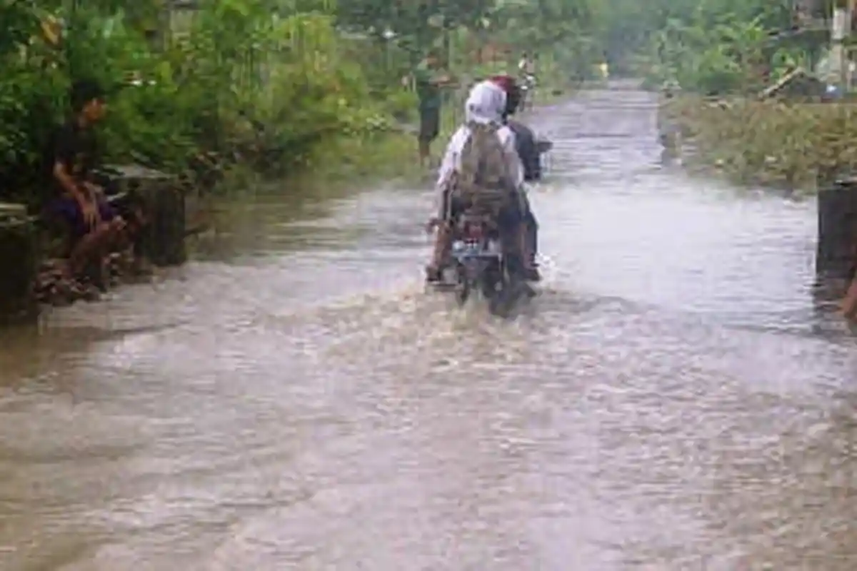 BREAKING NEWS: BPBD Siap Berikan Logistik ke Lokasi Banjir