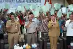 Peluncuran-Sertifikat-Tanah-Elektronik.jpg