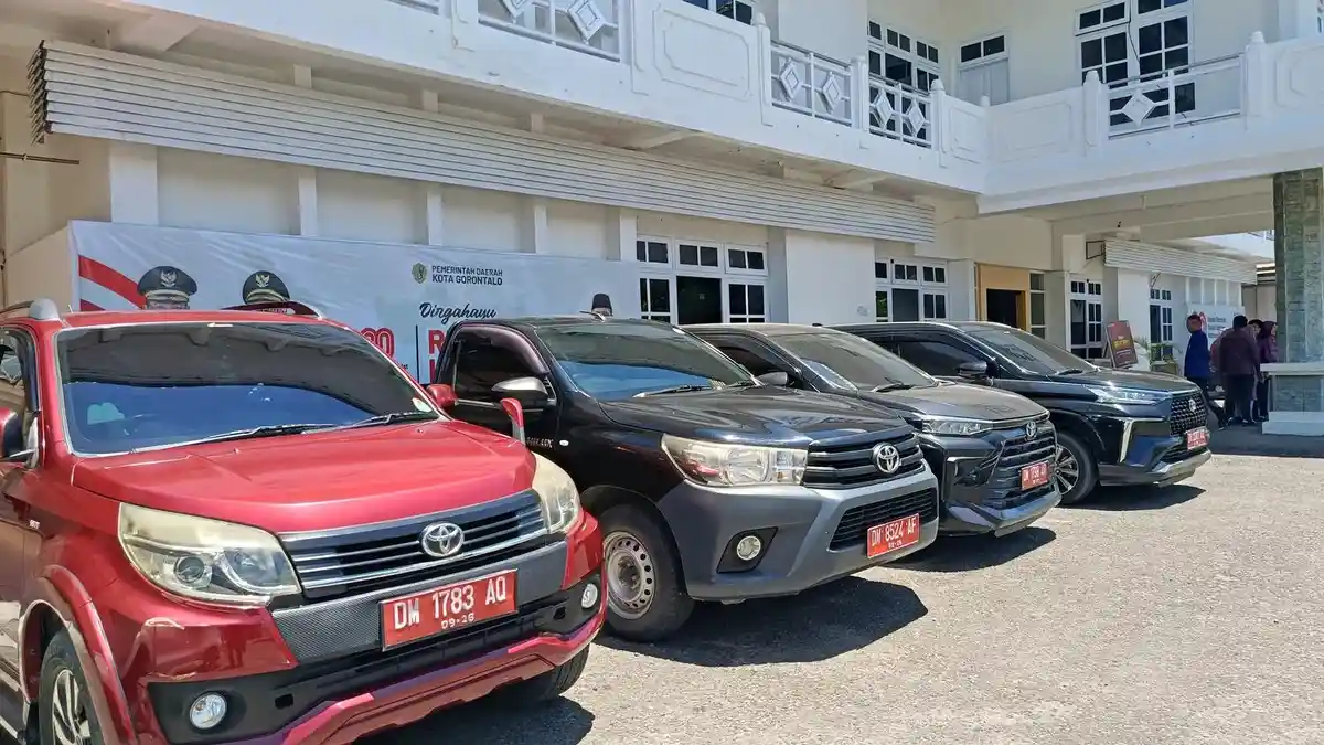 BREAKING NEWS: Wali Kota Gorontalo Tarik 17 Mobil Dinas yang Dipakai Pejabat Eselon III