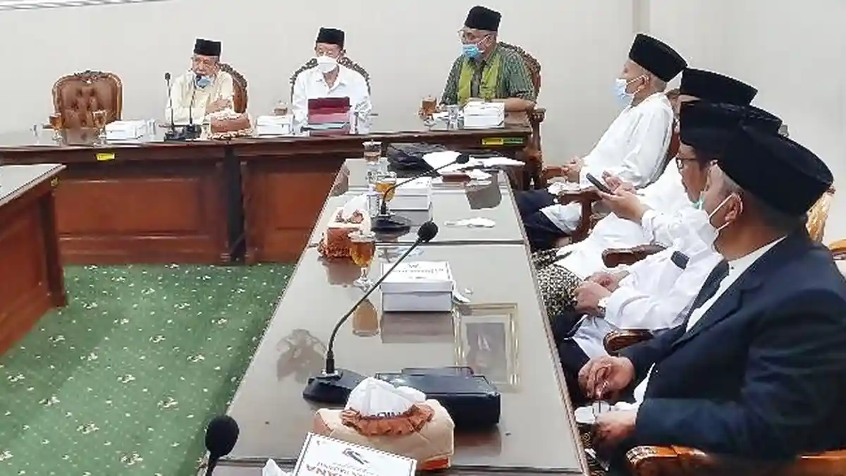 Tegas! MUI Jateng Jateng Tidak Terima Pengunduran Diri KH Miftachul Akhyar dari Ketua Umum MUI