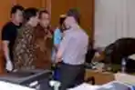 Jokowi Tinjau Proses Pemeriksaan OTT di Kemenhub