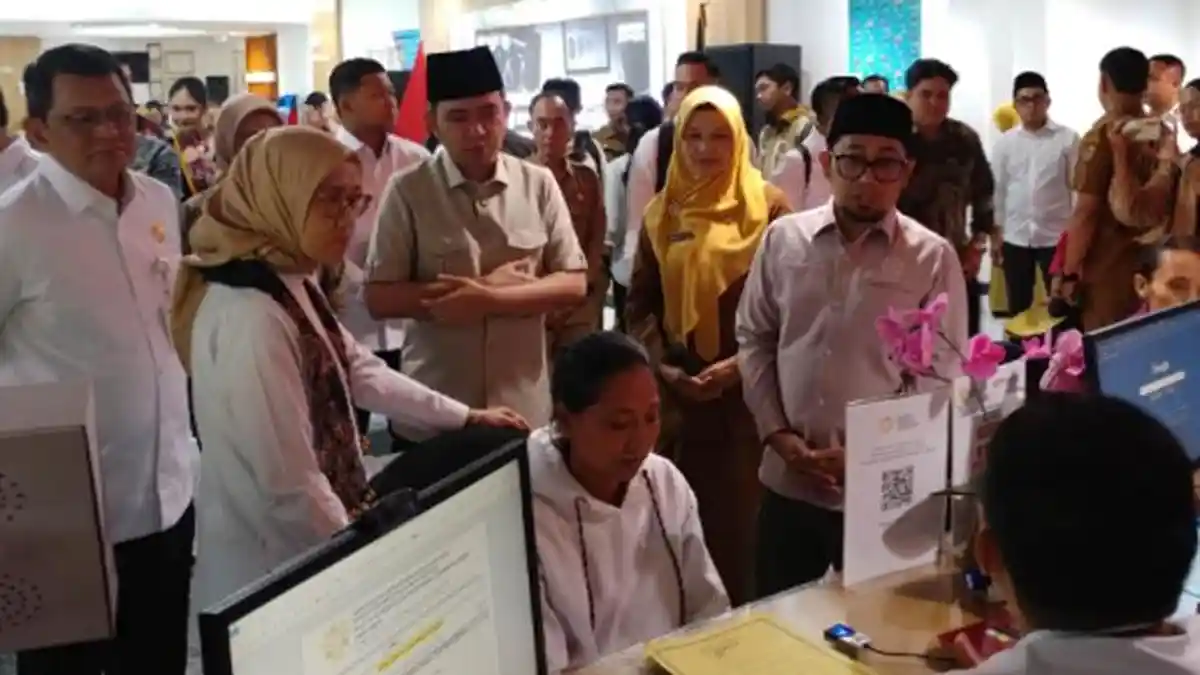MenPANRB Puji Inovasi MPP Jember dan Penerapan Pakta Integritas