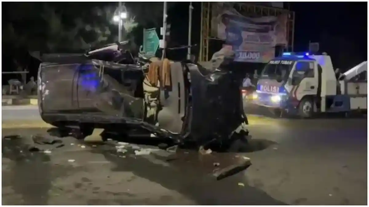Kecelakaan Maut Melibatkan Mobil dan Becak di Tuban, Pengemudi Tewas dan 3 Orang Luka