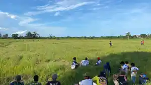 20260525_Polsek-Penajam-menggelar-lomba-layang-layang-di-Desa-Sidorejo.jpg