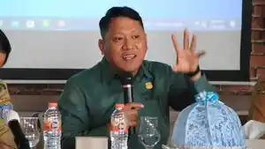 Ketua-Fraksi-PKB-Bulukumba-Fahidin-HDK-kkk.jpg