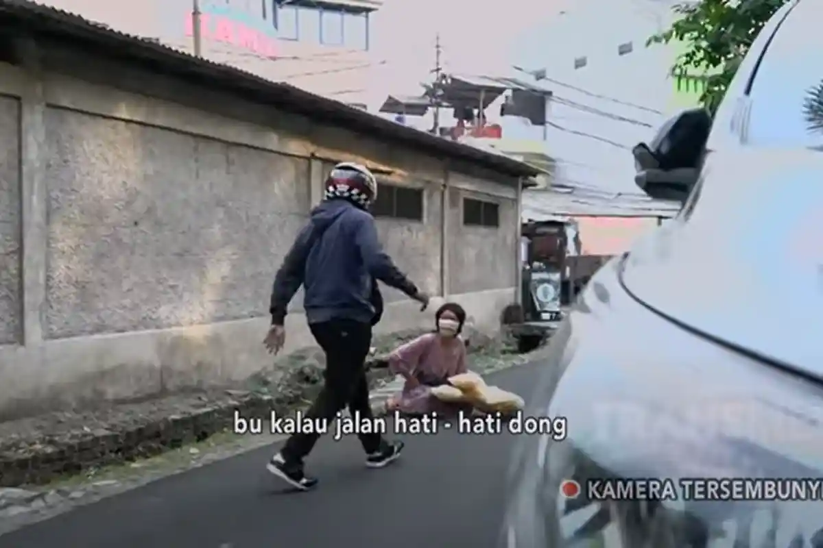 Sarwendah Dimaki Pengendara Motor yang Menyerepetnya hingga Jatuh, Ruben Onsu Kesal: Gila Tuh Orang
