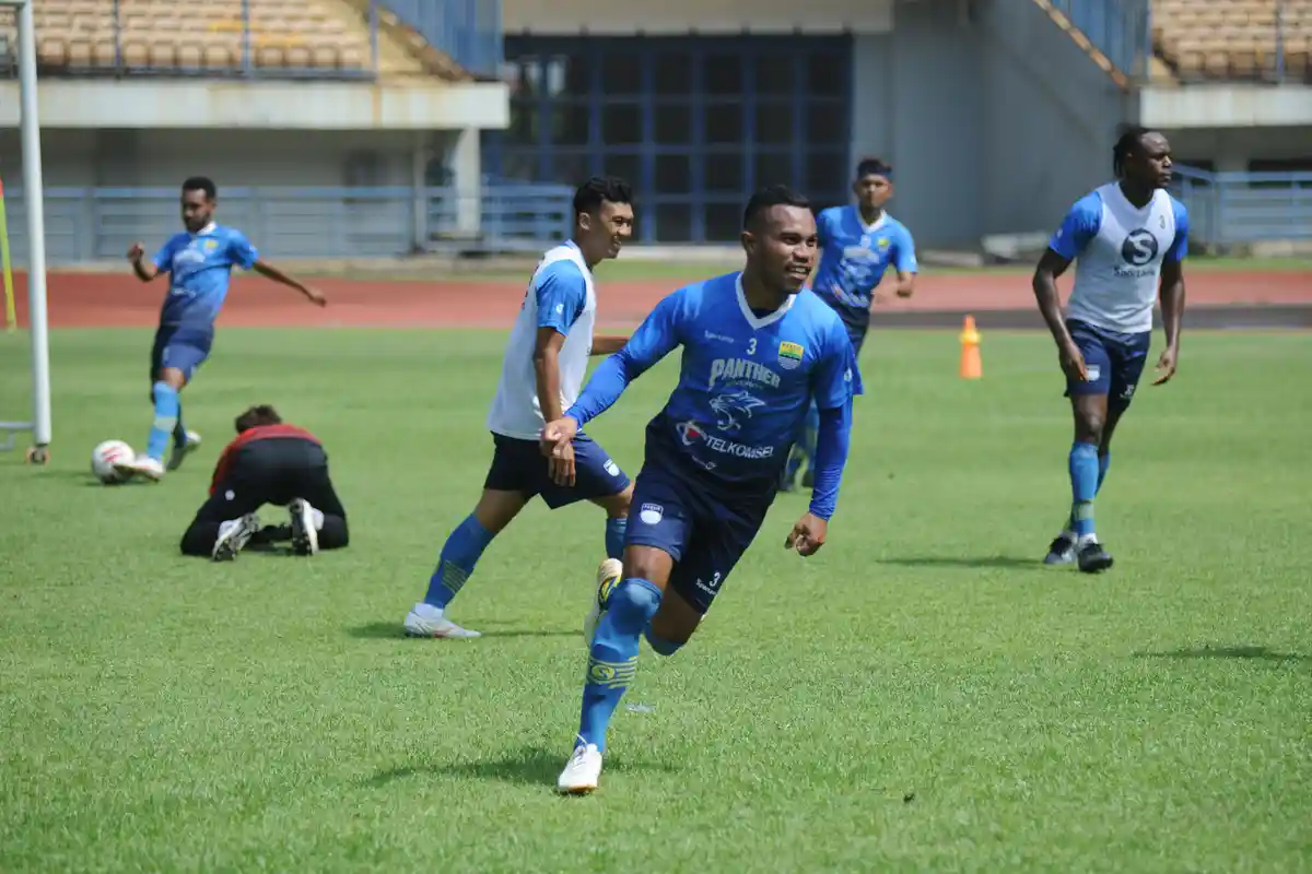 PERSIB vs Persikabo: Ardi Idrus akan Duel 1 Lawan 1 dengan Ciro Alves, Ini yang akan Dilakukannya