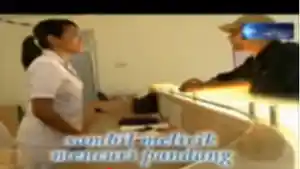 Dari-video-klip-lagu-Marina-e.jpg