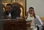 Achiruddin-Hasibuan-saat-berdoa-di-dalam-ruang-sidang.jpg