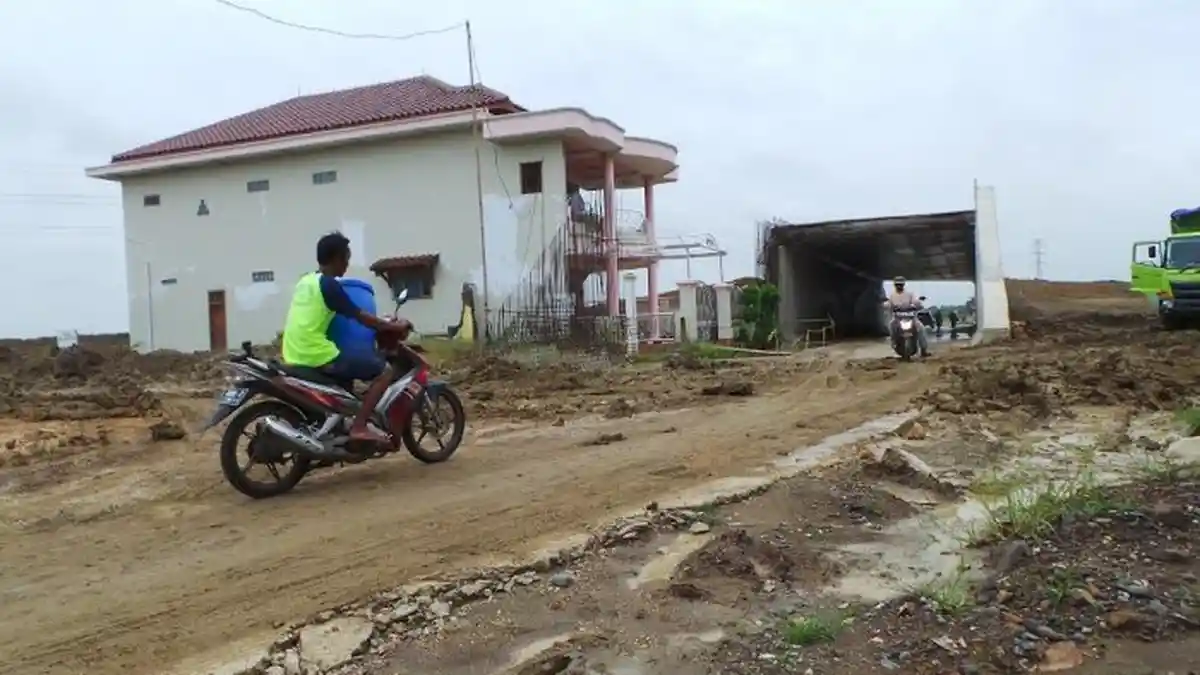 Tak Rela Dibayar Seharga Rp 1,5 Miliar, Rumah Bos Warteg Ini Kokoh di Jalan Tol Pejagan-Pemalang