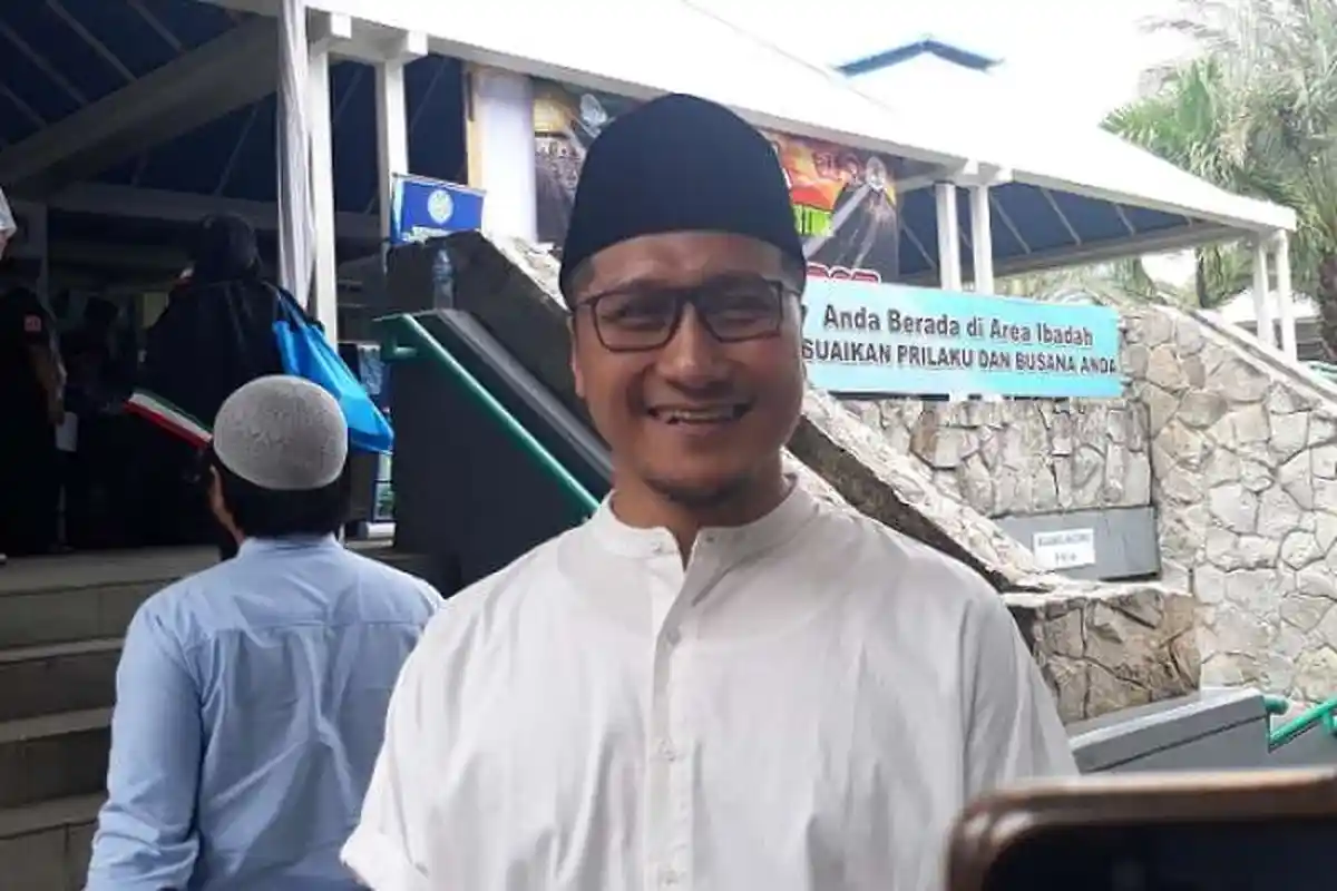 Tolak Tawaran Iklan dan Film Beradegan Kolam Renang, Arie Untung Banting Stir Jadi Ustaz?