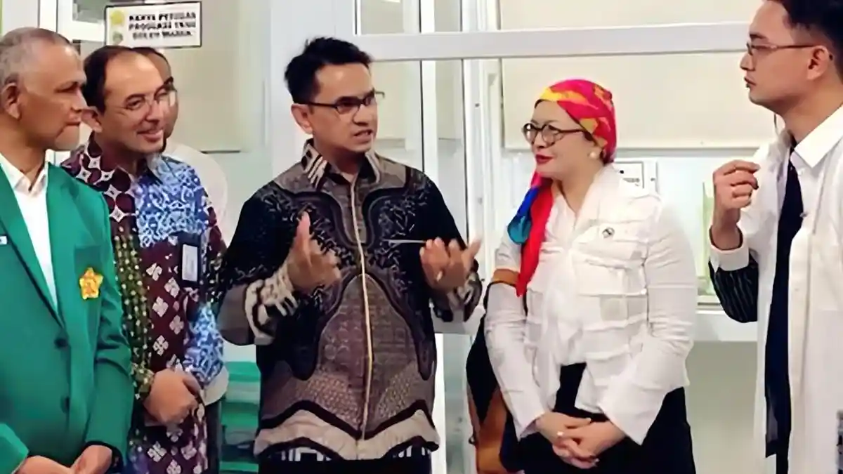 Wamendiktisaintek Puji Riset dan Hilirisasi USK saat Kunjungi ARC dan TDMRC