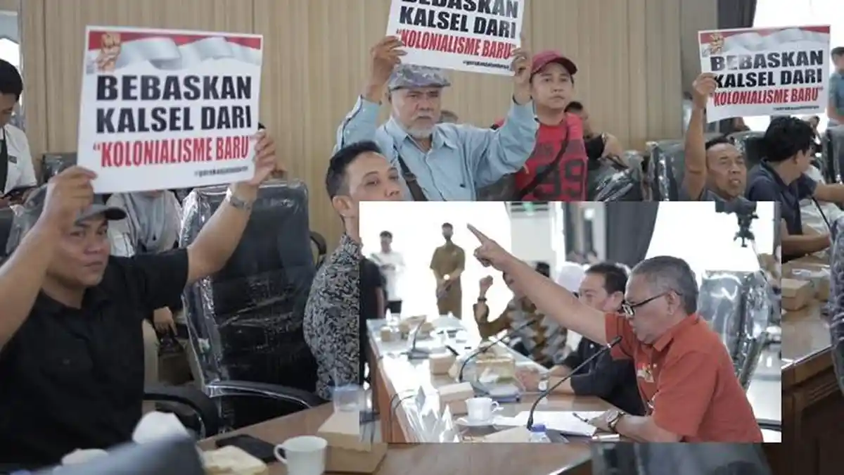 Demo Jalan Satui di Istana
