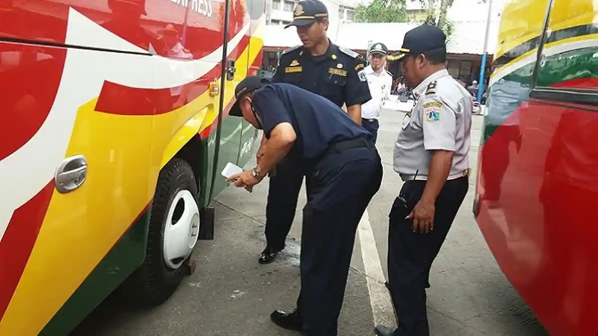 Terminal Kalideres Telah Berangkatkan 7.537 Penumpang Jelang Natal