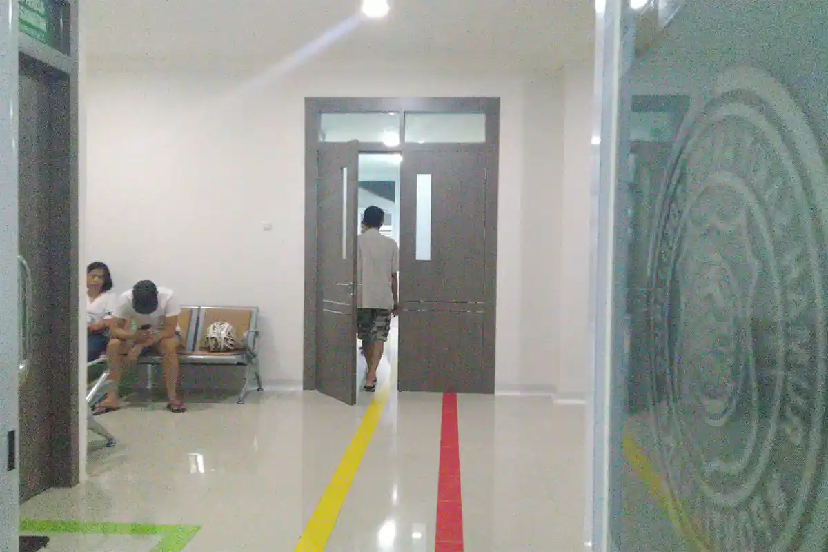 Bukan Bunuh Diri, Ini Modus Pria Yang Loncat dari Lantai Atas Megamall Pontianak