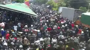 macet-31-kilometer-di-Pelabuhan-Gilimanuk.jpg