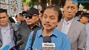 Respon-Menohok-Roy-Suryo-Dituding-Manipulasi-Ijazah-Jokowi-Malah-Tuduh-Sosok-Ini-Biang-Keroknya.jpg