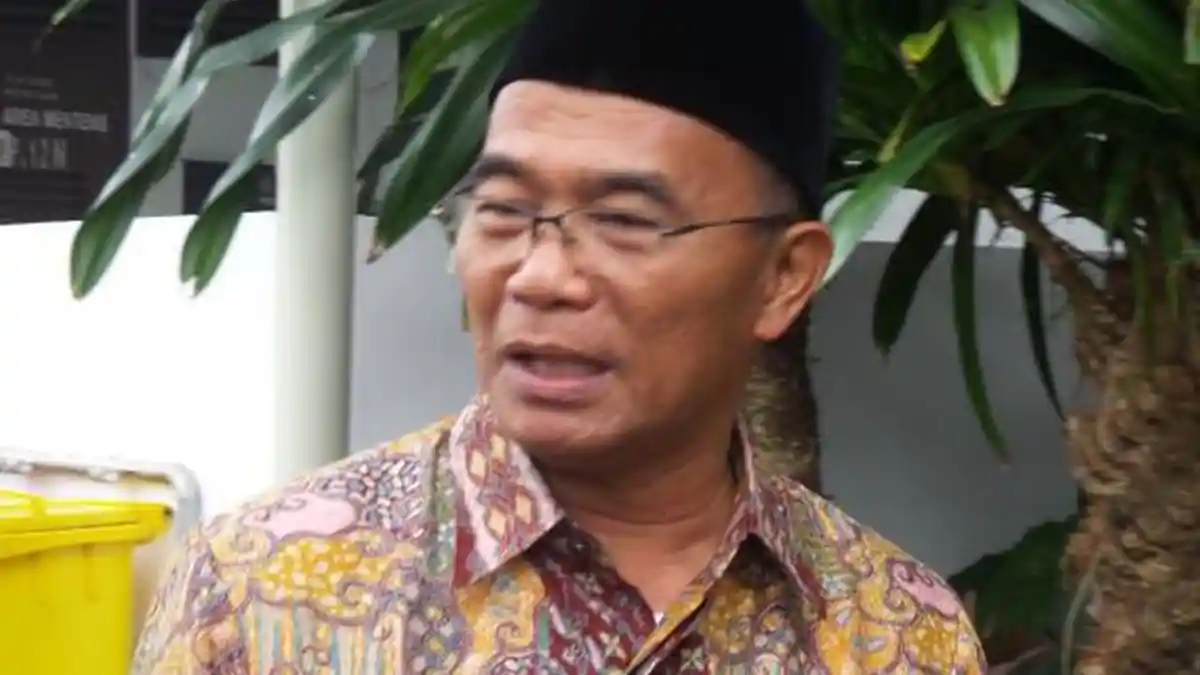 Mendikbud Sebut Sekolah Akan Punya Dua Versi Rapor, Seperti Apa?