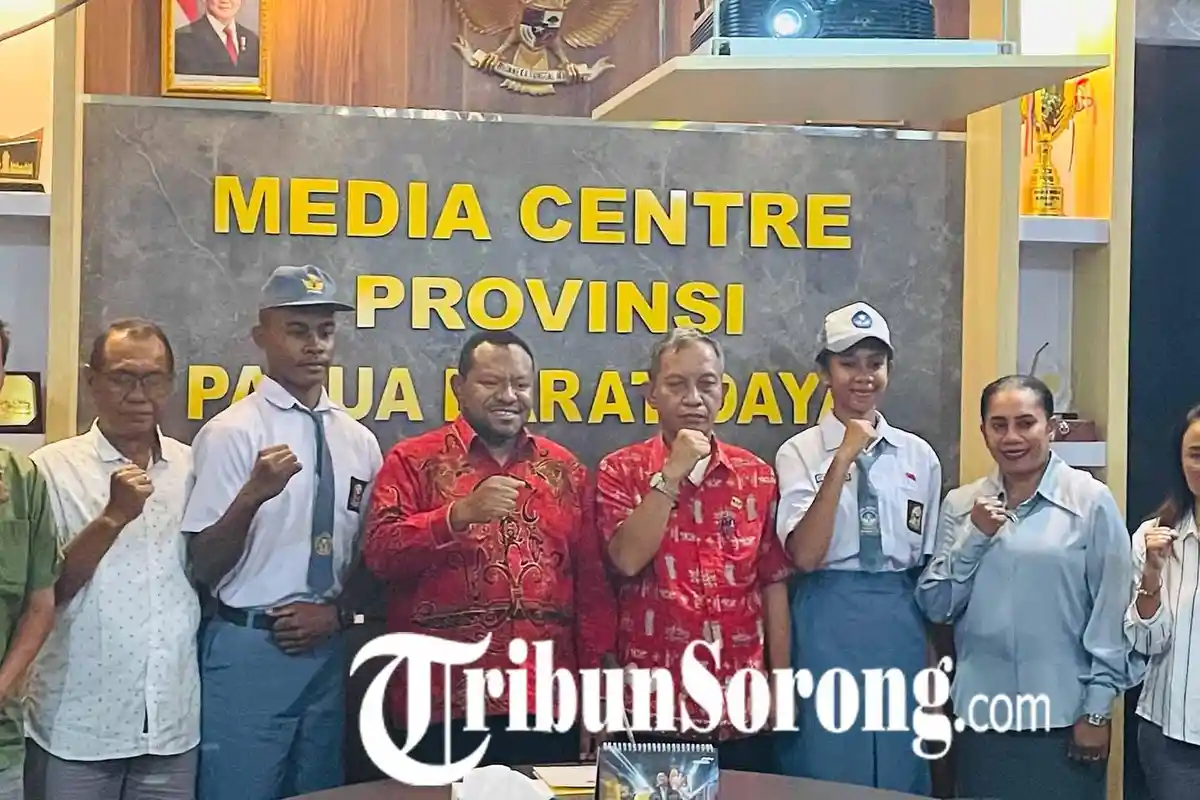 Dua Pelajar Waklili Papua Barat Daya di Paskibraka Nasional 2025, Ini Pesan Wagub Ahmad Nausrau