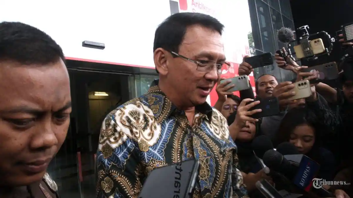 Ahok Diperiksa Penyidik KPK 1,5 Jam Terkait Kasus Korupsi Pengadaan LNG Pertamina