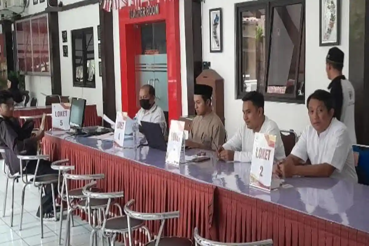 Daftar Ulang PPDB SMAN-SMKN Jalur Afirmasi, Siswa Kembar Diterima di SMAN 8 Kota Malang Berkat KIP