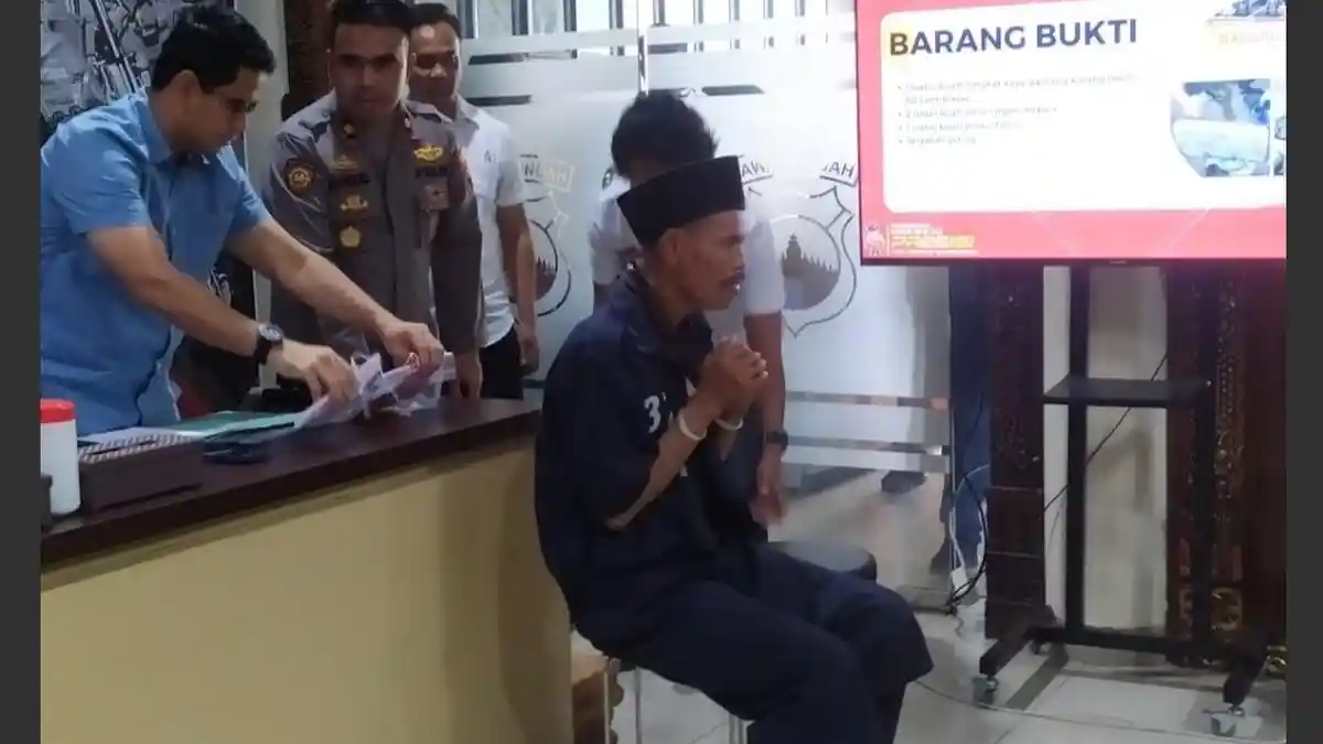 Isak Tangis Bapak yang Aniaya Putranya hingga Tewas di Semarang